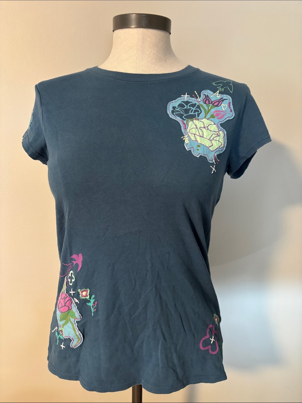 Women's Navy Blue Floral Patch Short Sleeve Tee